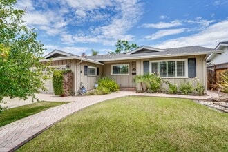 Building Photo - 3228 Woodmont Dr
