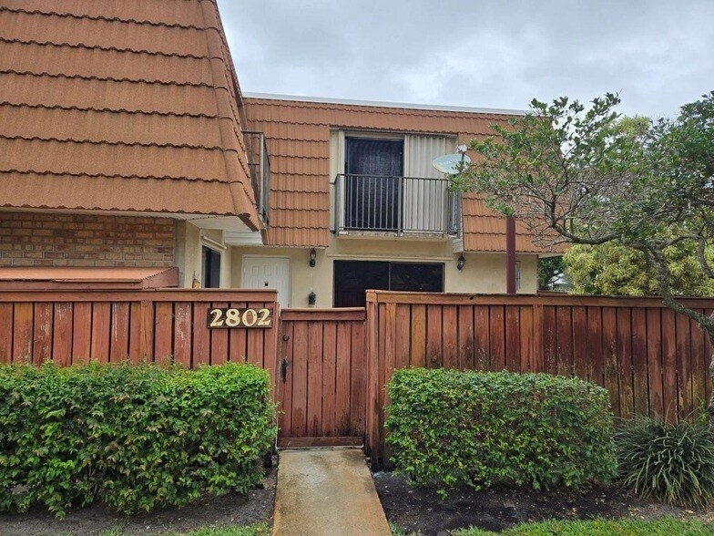 Foto principal - 2802 SW 12th St