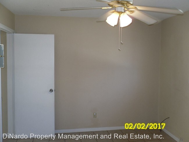 Foto del edificio - 330 Orange Blossom Dr