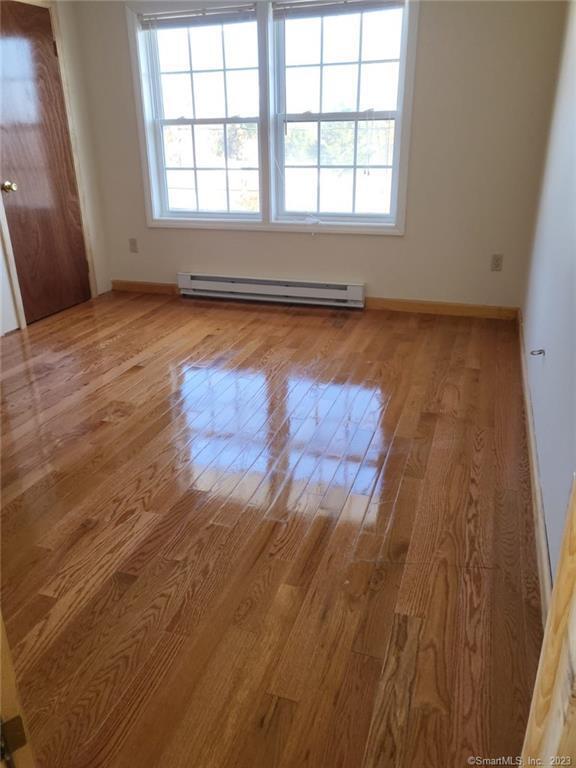 108 Carver St Unit 2, Waterbury, CT 06708 Room for Rent in Waterbury