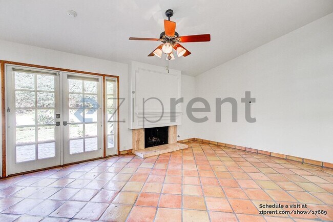 Foto del edificio - 24401 Regina St