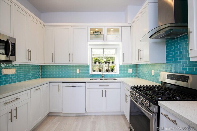 Foto del edificio - 3975 Crawford Ave