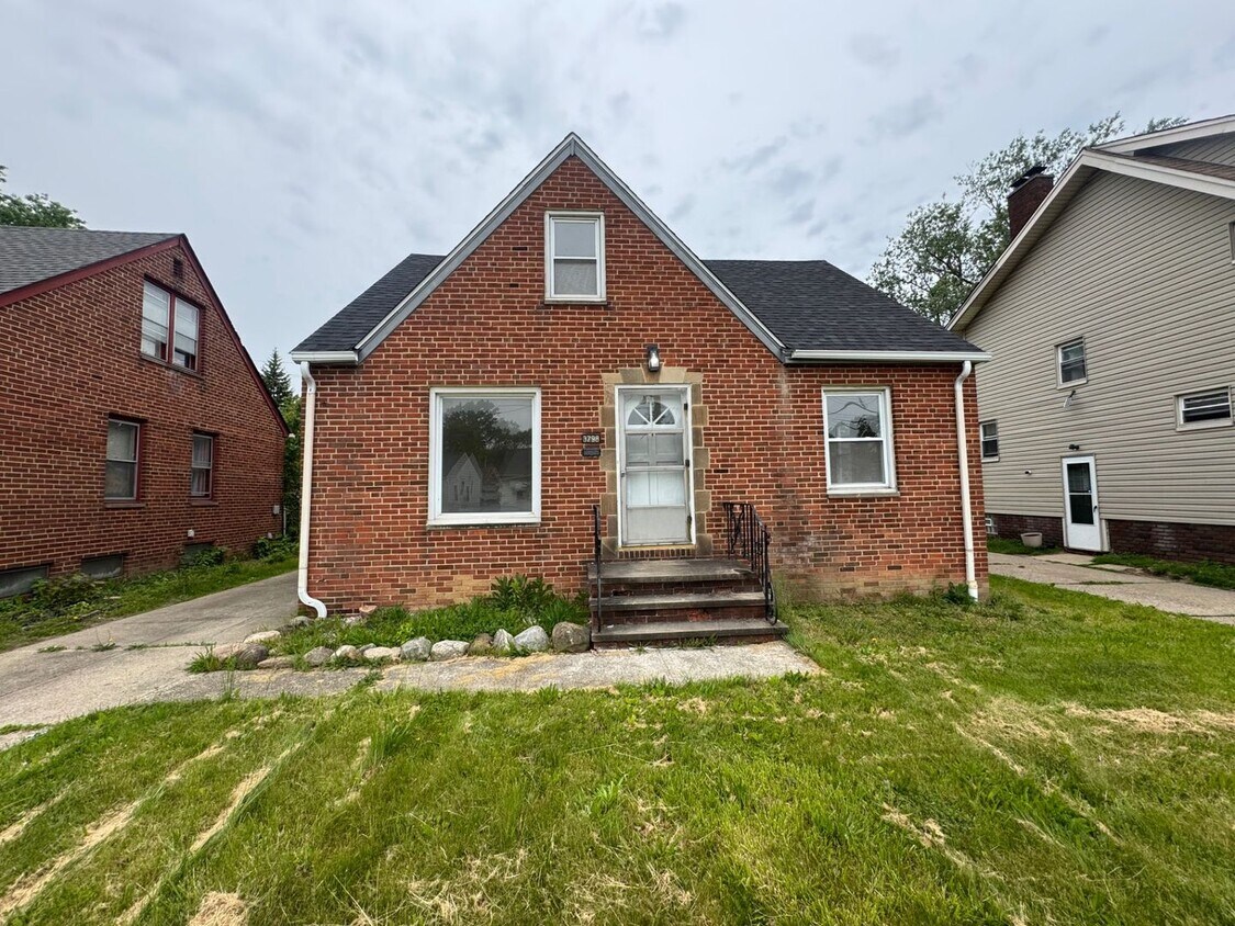 Foto principal - Charming 3-Bedroom Property in Prime Location