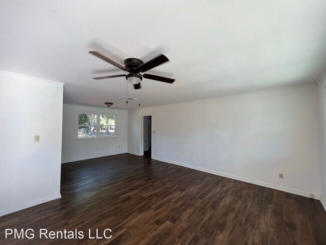 Building Photo - 4 br, 2 bath House - 105 Catherine Ave.