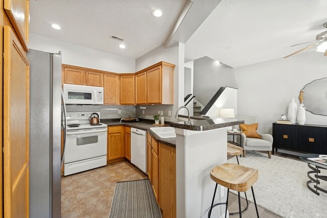 Photo - 14074 S Julien Cove Townhome