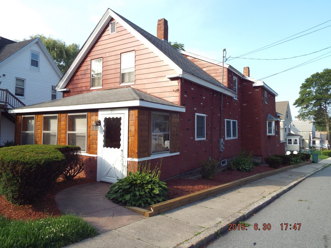 Primary Photo - 27 Purchase St
