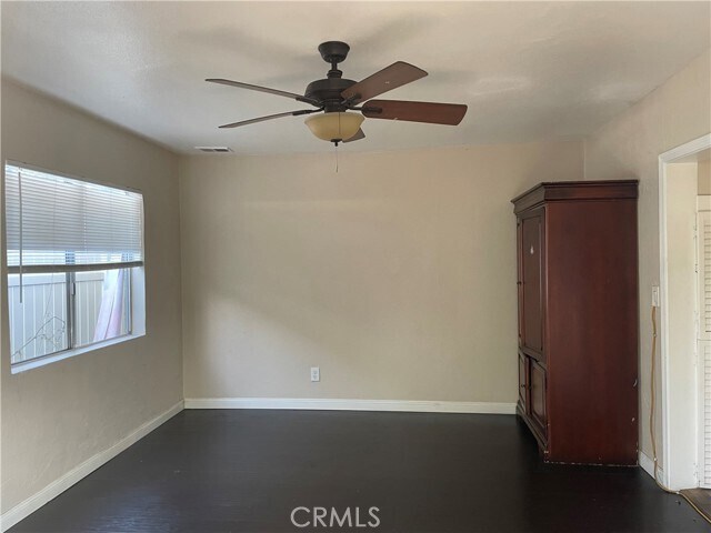 Foto del edificio - 643 E 7th St