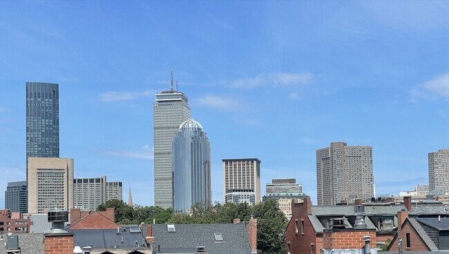 Foto del edificio - 1597 Washington St