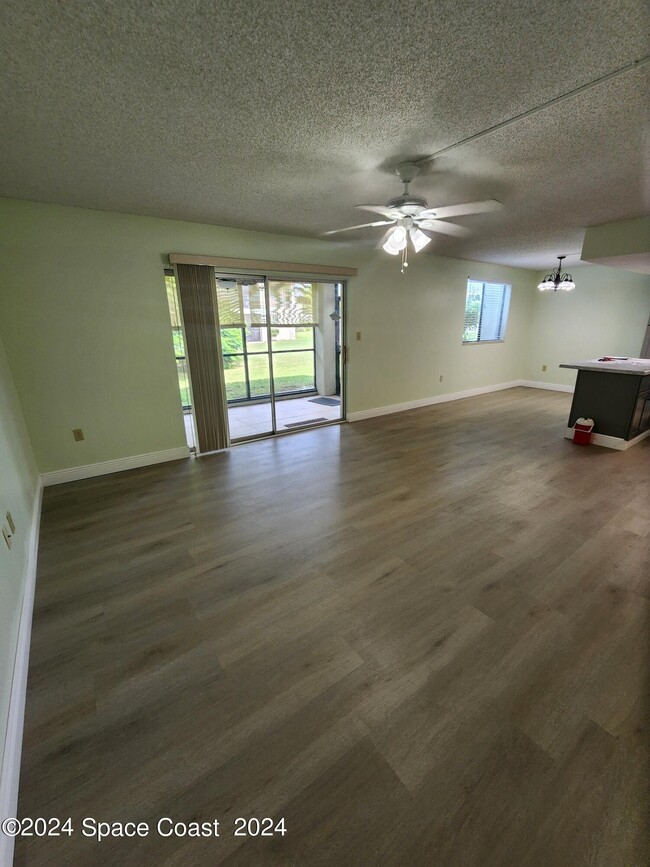 Foto del edificio - 5801 N Atlantic Ave