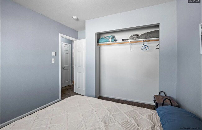 Foto del edificio - 112 Clover Ct