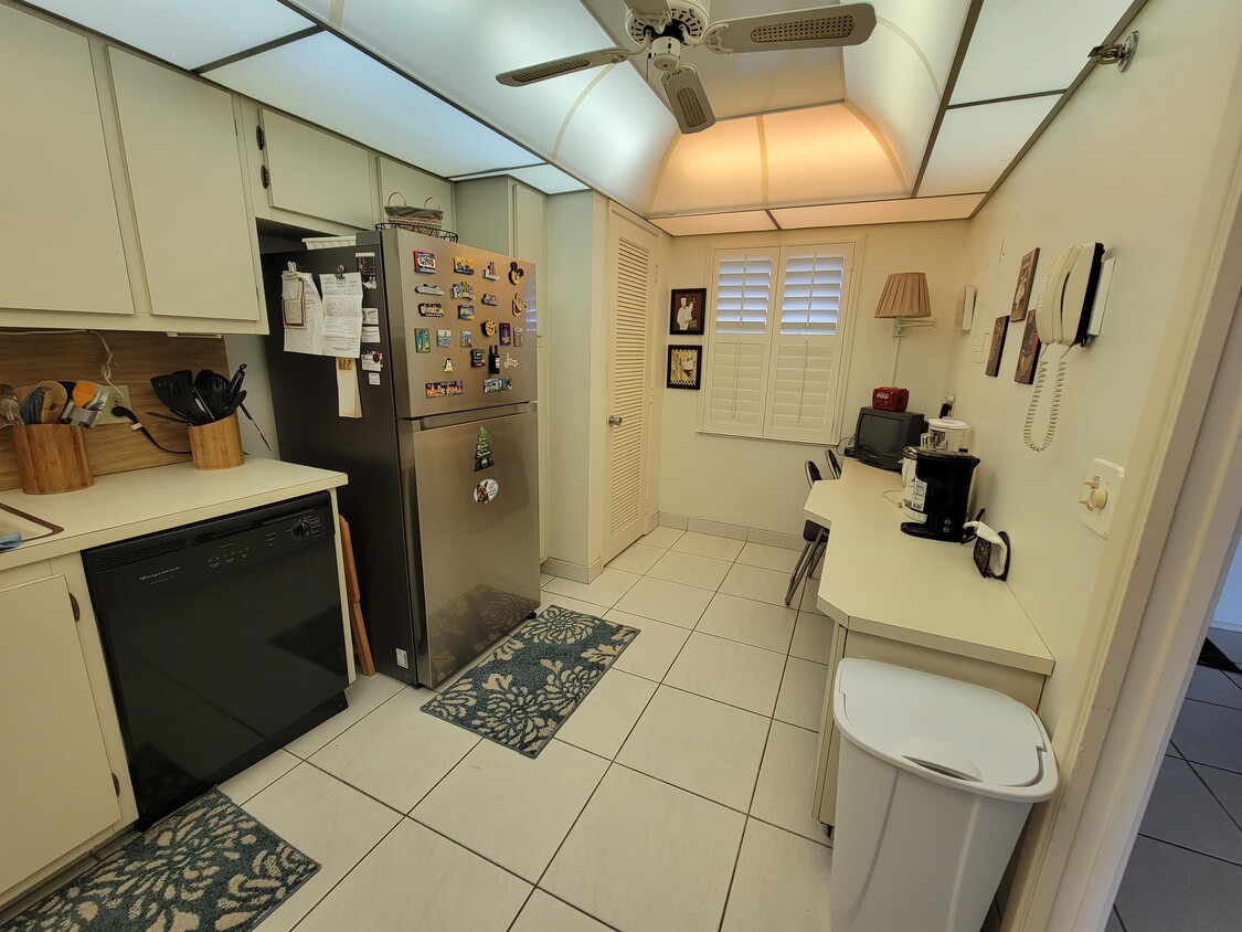 Photo - 3510 Oaks Way (Pompano Beach, FL)