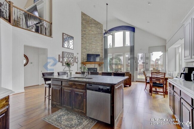 Building Photo - 14108 Signal Hill Dr