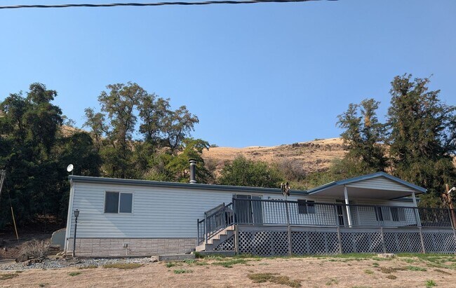Foto del edificio - Spacious Horse Property on Thunderhill Roa...