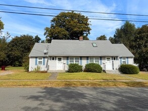 Building Photo - 211 Spencer St