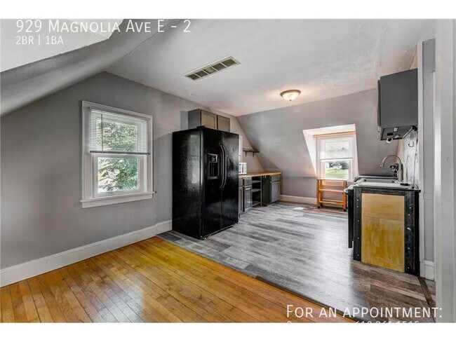 Foto del edificio - 929 Magnolia Ave E