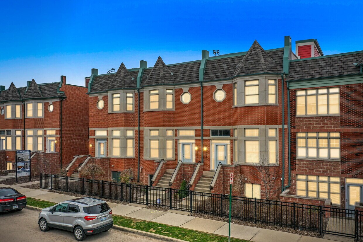 212 Erskine St, Detroit, MI 48201 Townhome Rentals in Detroit MI
