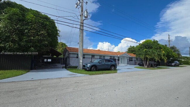 Foto del edificio - 6005 SW 22nd St