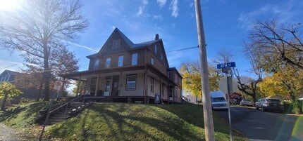 Building Photo - 1218 4th St