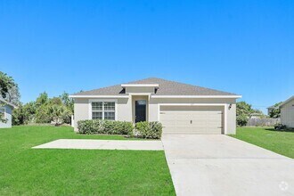 Building Photo - 357 SE Oakridge Dr