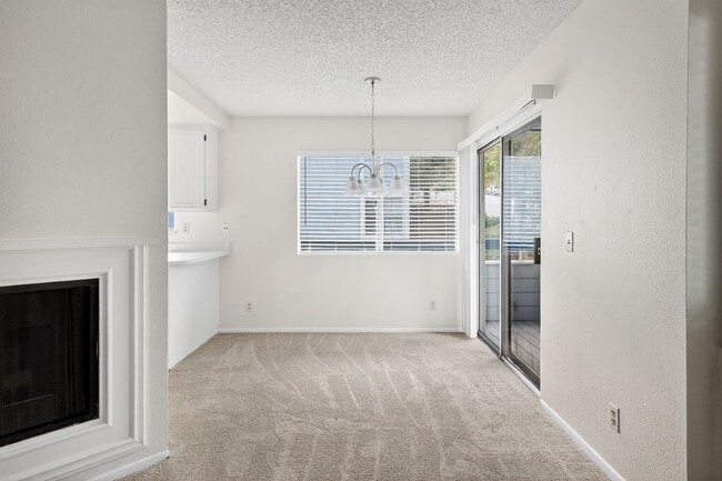 Building Photo - ADORABLE 3+2 CORNER UNIT & 2-CAR GARAGE!