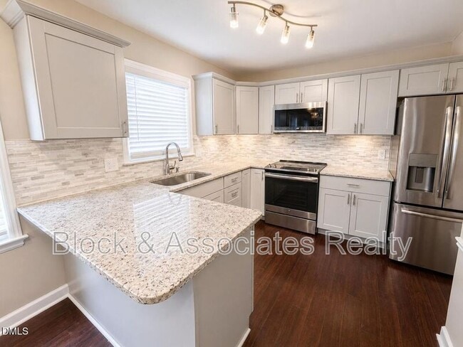 Building Photo - 200 Westbrook Dr
