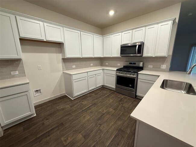 Foto del edificio - 14108 Boquist Dr