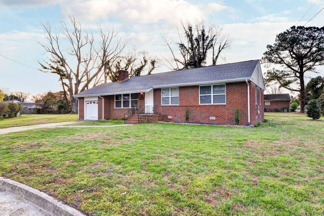 Photo - 10 Whipple Dr House