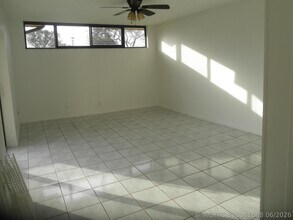 Building Photo - 3896 Victoria Dr