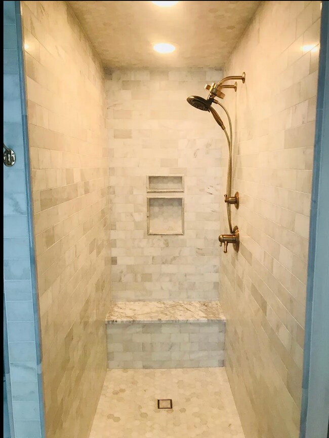 Foto del edificio - 2528 Myrtle Ave