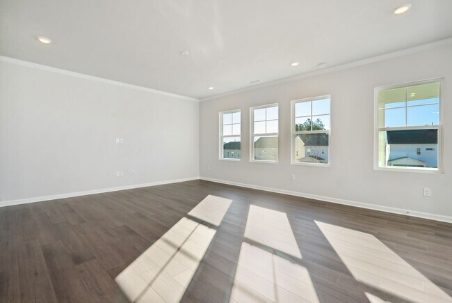 Building Photo - Gorgeous New Construction Home in Edge of ...