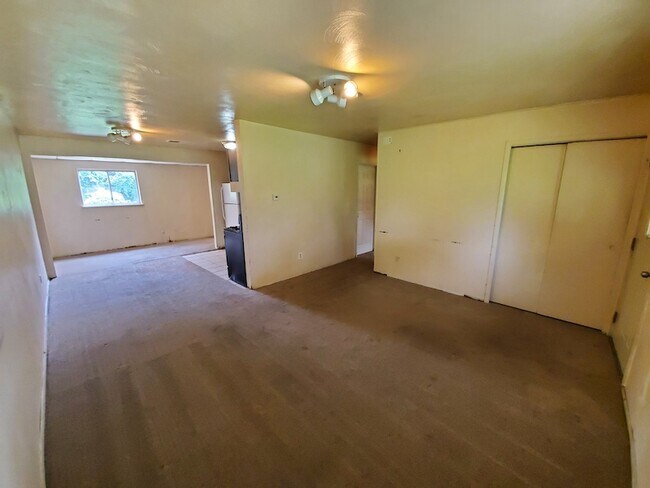 Building Photo - 428 E Carter Dr