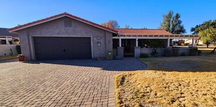 Building Photo - 587 Leisure World