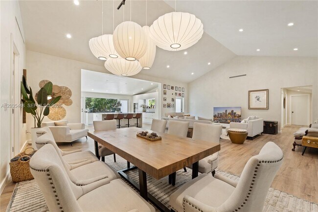Foto del edificio - 520 Bay Point Rd