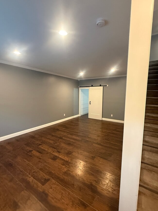 Building Photo - 135 Hogan Rd