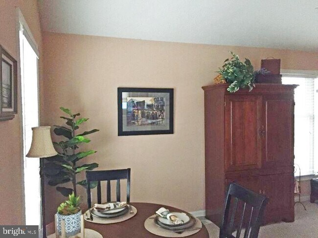 Foto del edificio - 14389 Calvert St