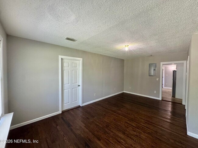 Foto del edificio - 3508 Myra St