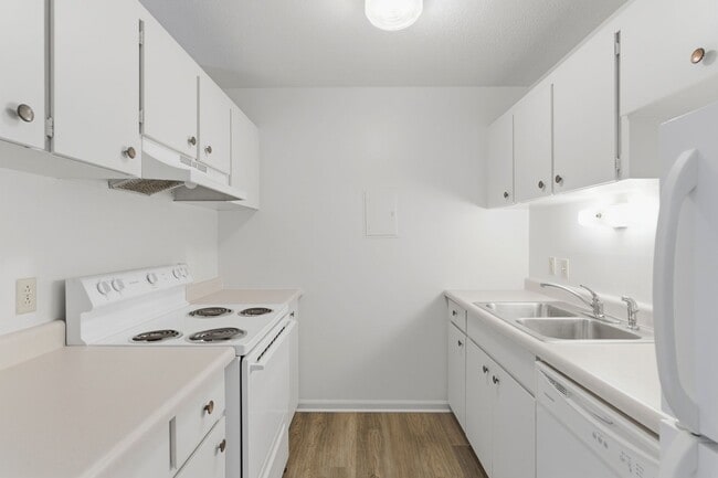 Interior Photo - Broadway Apartments