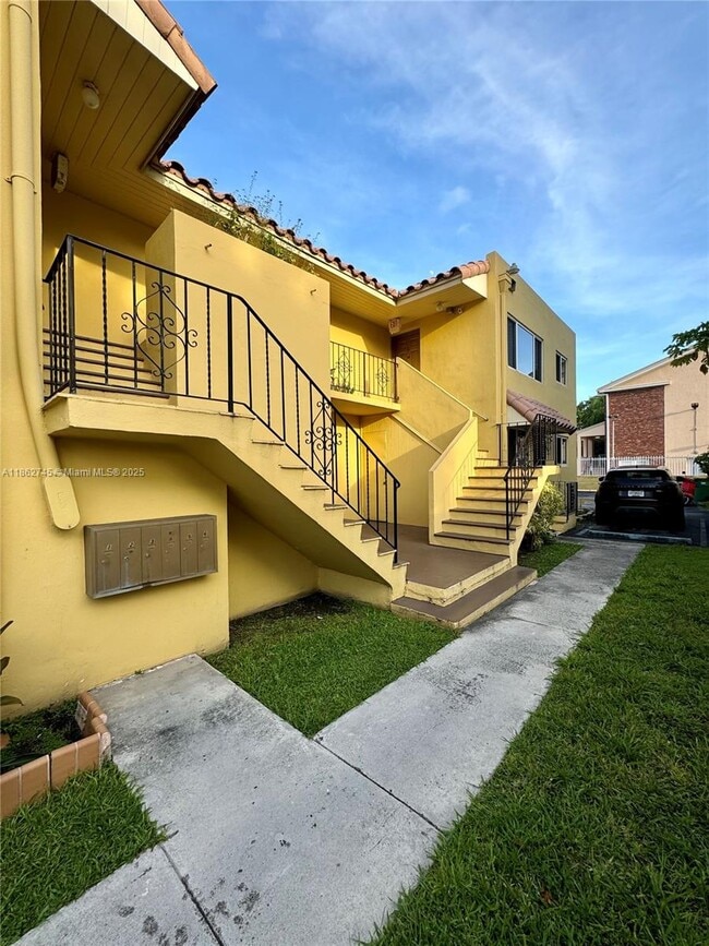 Foto del edificio - 4080 SW 2nd Terrace