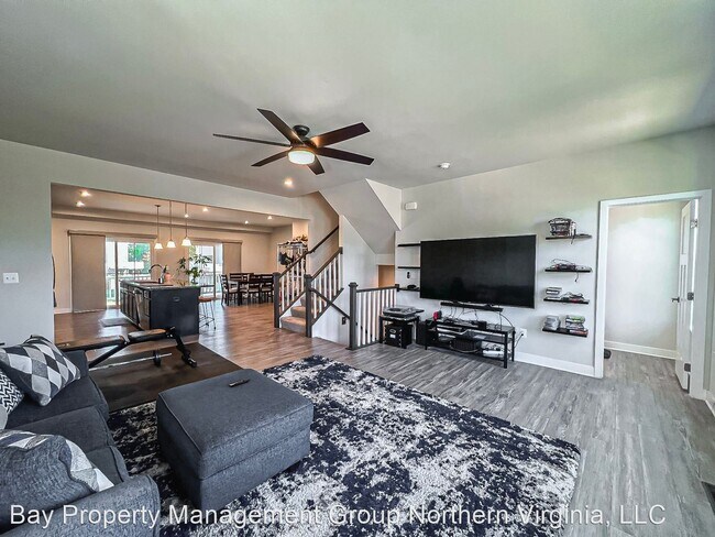 Building Photo - 4 br, 3.5 bath House - 7731 Blackburn Ridg...