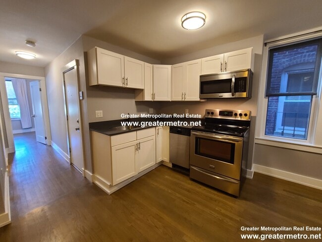 Building Photo - 27 N Margin St