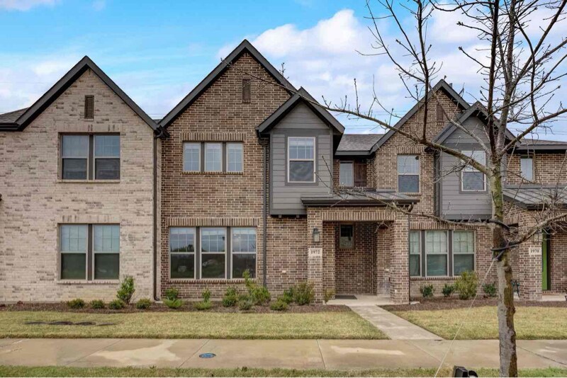 1972 Newman Ave, Allen, TX 75013 Townhome Rentals in Allen TX