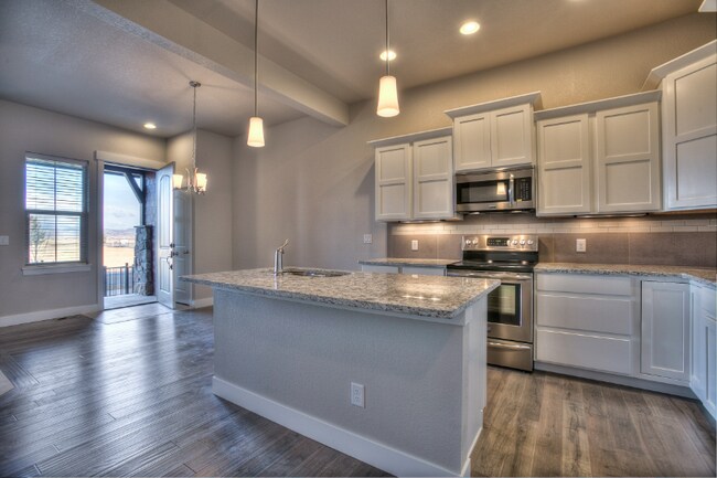 Building Photo - 2451 Trio Falls Dr