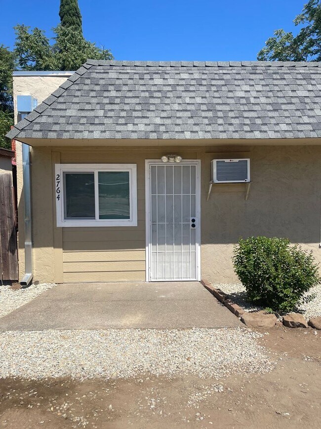 Foto del edificio - 2762-2764 Lanning Ave