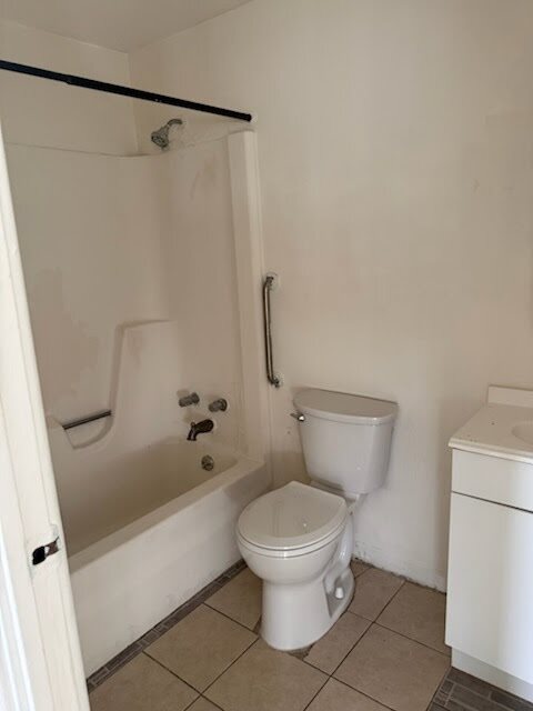 Foto del edificio - 2324 Iroll Ave