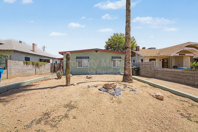 Building Photo - 1117 N 13th St