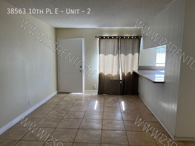 Foto del edificio - 1BD/ 1BTH APT EAST PALMDALE