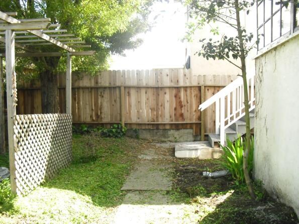 Patio - 1374 E 32nd St