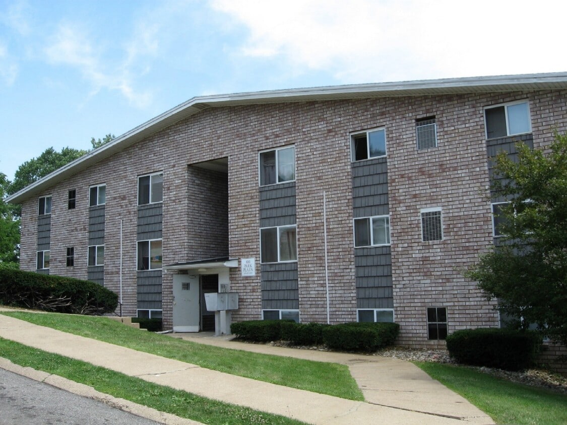 Building Photo - Park Avenue Apartments