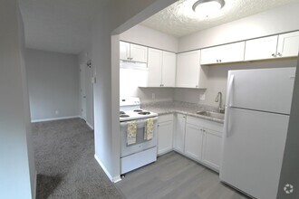 Building Photo - 806 W 23rd Ave