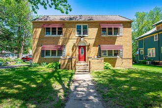 Building Photo - 1410 7th St